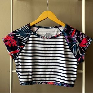 Roxy cropped rash guard